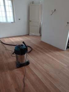 Photo poncage parquet 2 fini.jpg