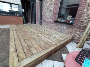Photo terrasse pins vert.jpg